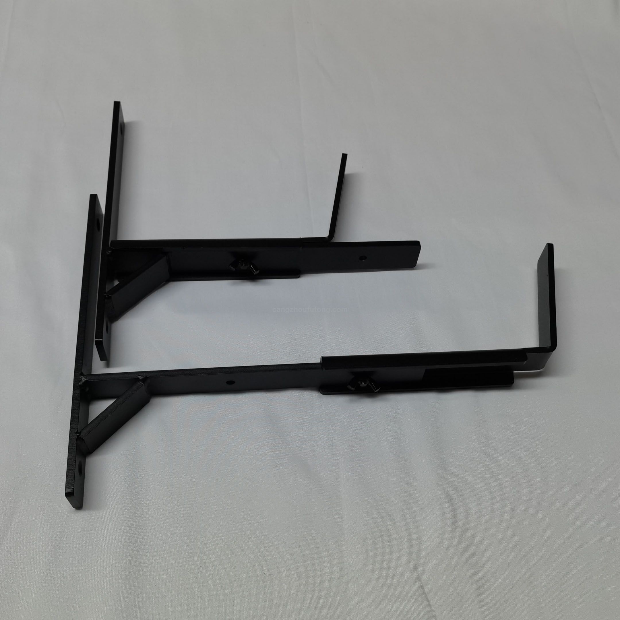 Adjustable Planter Box Brackets